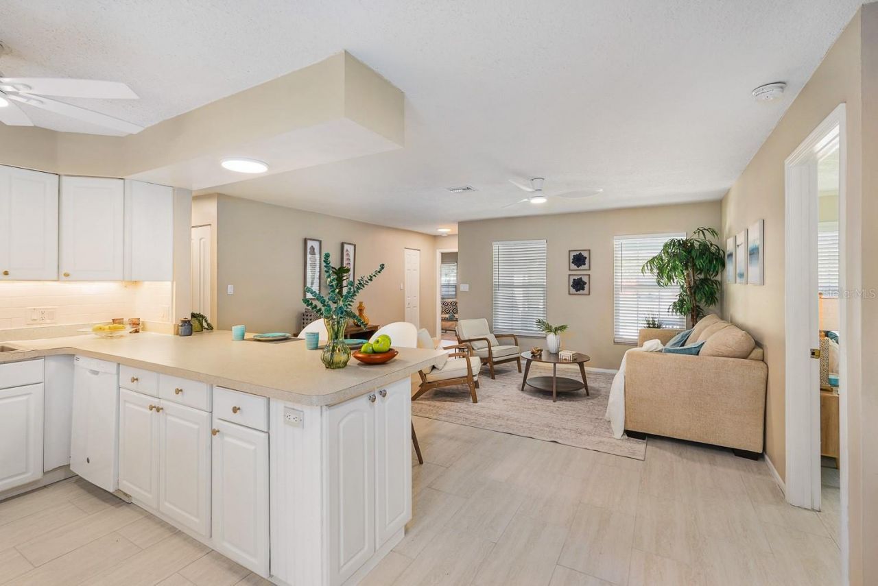 635 Melody Circle , Sarasota, FL 34237 Photo