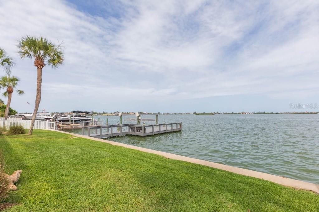 306 Buttonwood Lane, Largo, FL 33770 Photo