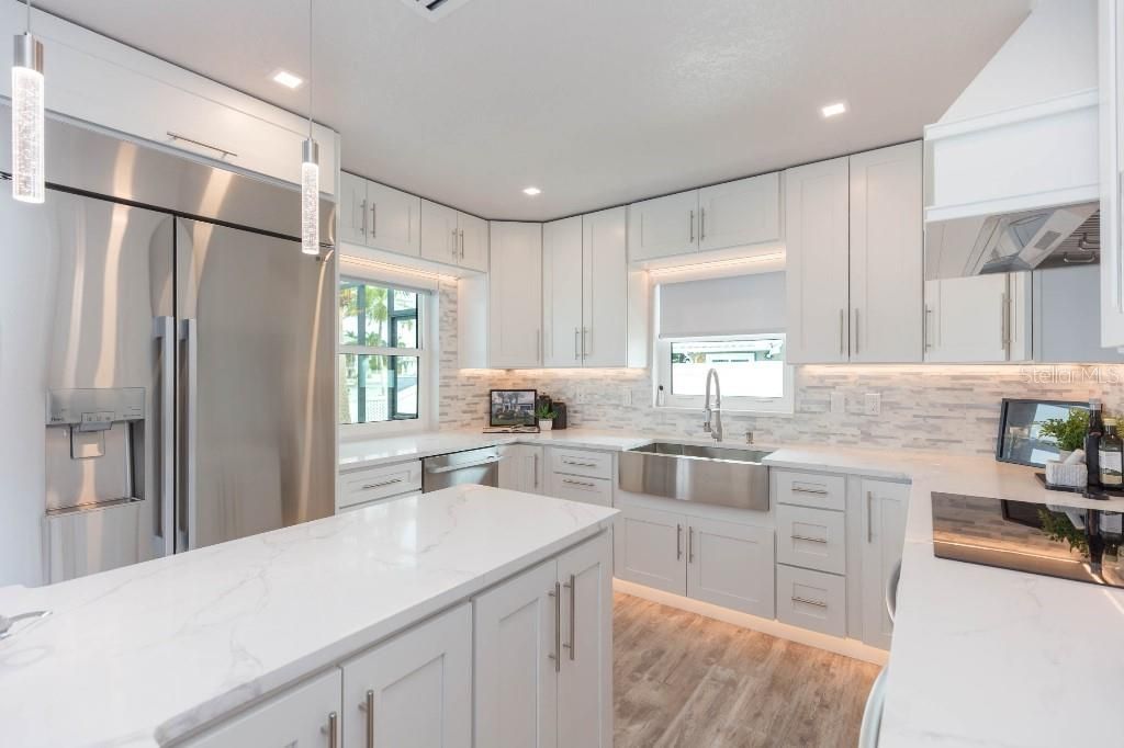 306 Buttonwood Lane, Largo, FL 33770 Photo