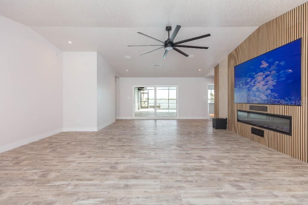 306 Buttonwood Lane, Largo, FL 33770 Photo