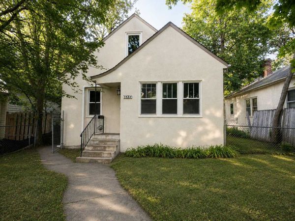 3434 Thomas Avenue N, Minneapolis, MN 55412