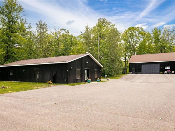 5841 Spruce Lane, Duluth, MN 55811