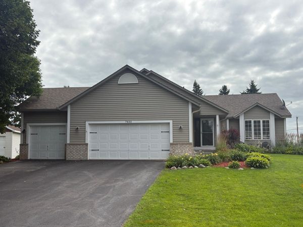 7833 Jorgensen Avenue S, Cottage Grove, MN 55016