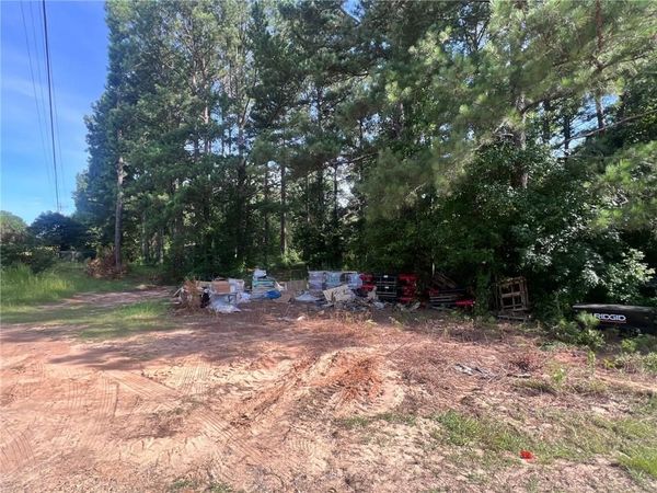 1856 18 East Highway , Macon, GA 31217