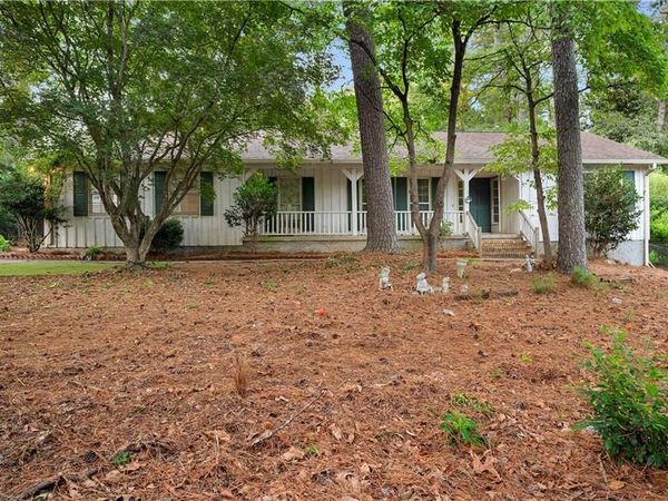 495 Huntington Drive , Alpharetta, GA 30004