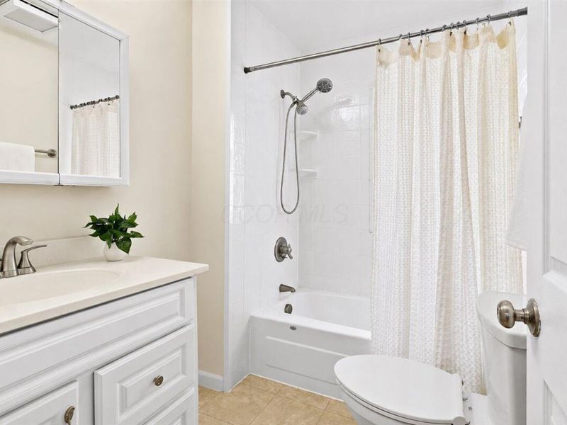 876 Montrose Avenue , Bexley, OH 43209 Photo 14