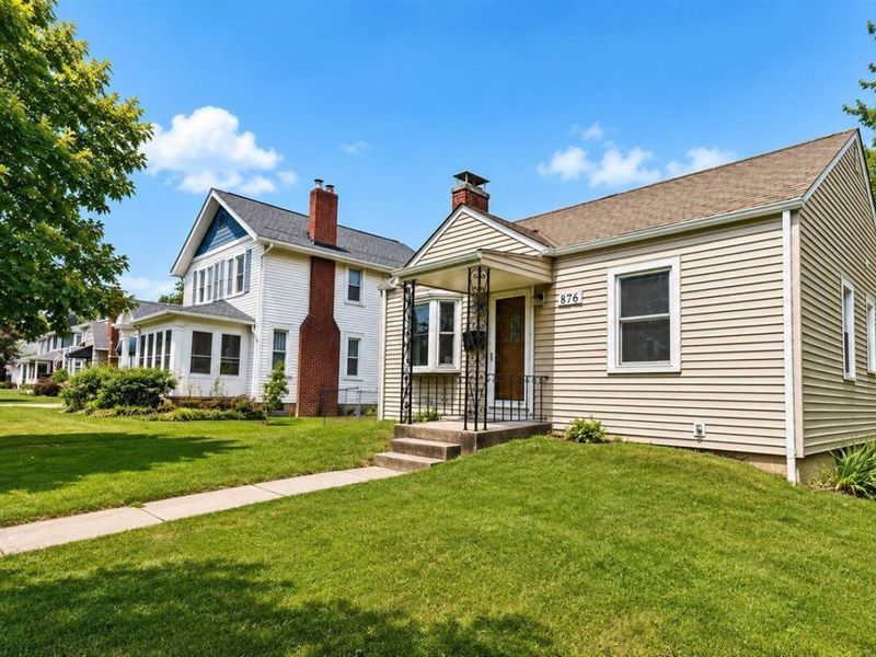 876 Montrose Avenue , Bexley, OH 43209 Photo 2