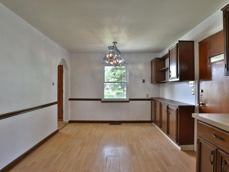 177 E Royal Forest Boulevard , Columbus, OH 43214 Photo 13