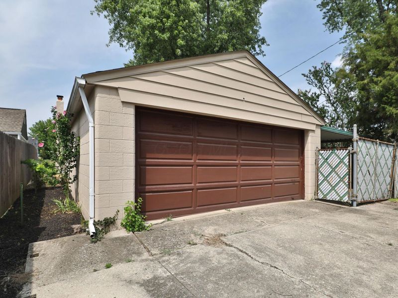 177 E Royal Forest Boulevard , Columbus, OH 43214 Photo 33