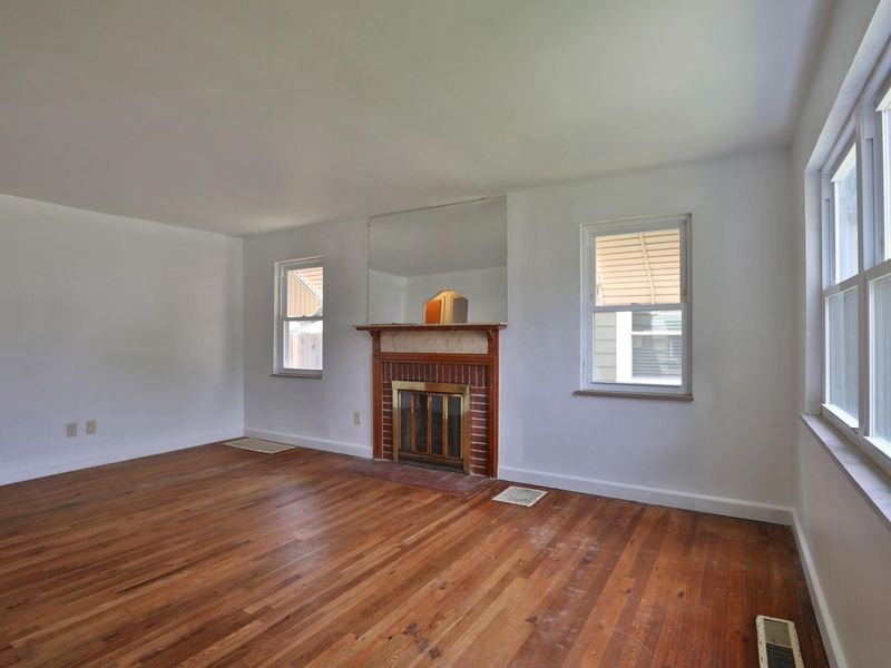 177 E Royal Forest Boulevard , Columbus, OH 43214 Photo 5