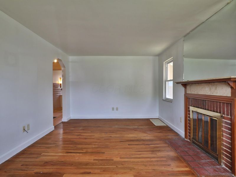 177 E Royal Forest Boulevard , Columbus, OH 43214 Photo 6