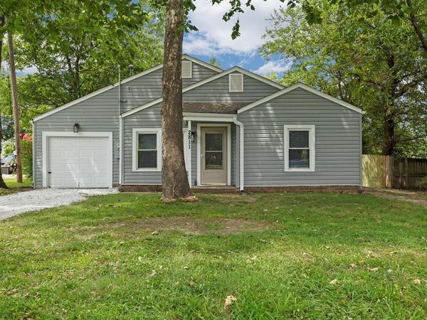 2811 W Washita Street , Springfield, MO 65807