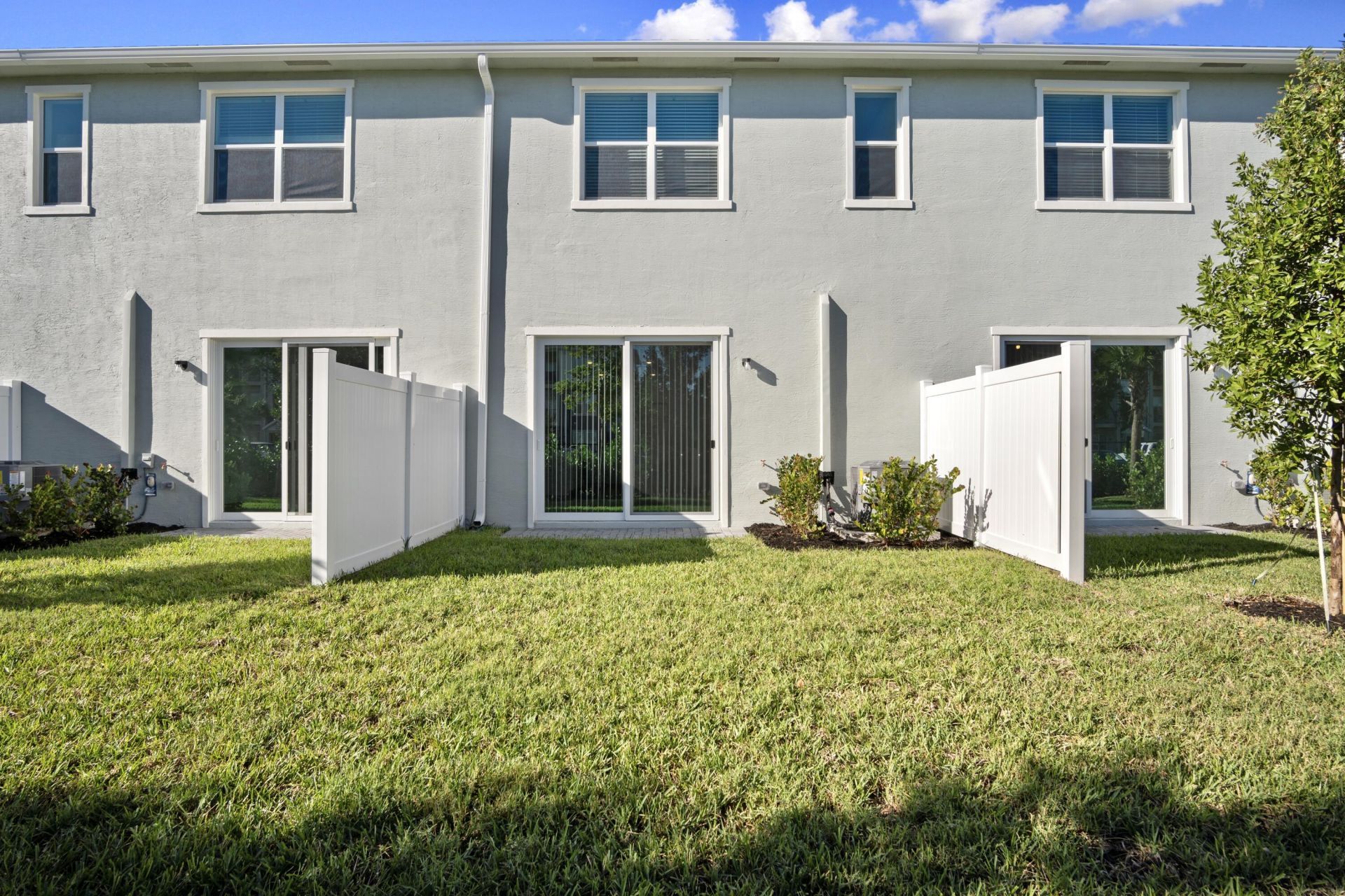 381 SE Crossoak Lane, Port Saint Lucie, FL 34984 Photo