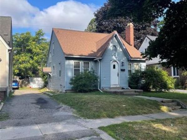 123 N Genesee Avenue , Pontiac, MI 48341