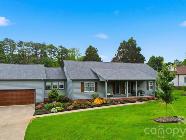 40 Candlewick Cove Drive, Taylorsville, NC 28681