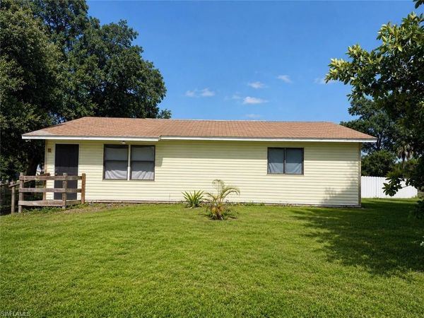 406 San Diego ST , NORTH FORT MYERS, FL 33903