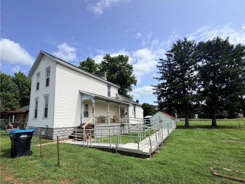 1527 Walnut Street, Zanesville, OH 43701 Photo 2