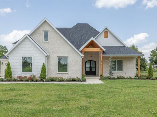 3094 Buck Avenue , Tontitown, AR 72762