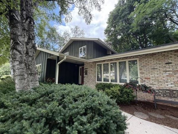 6325 Keelson Drive, Madison, WI 53705
