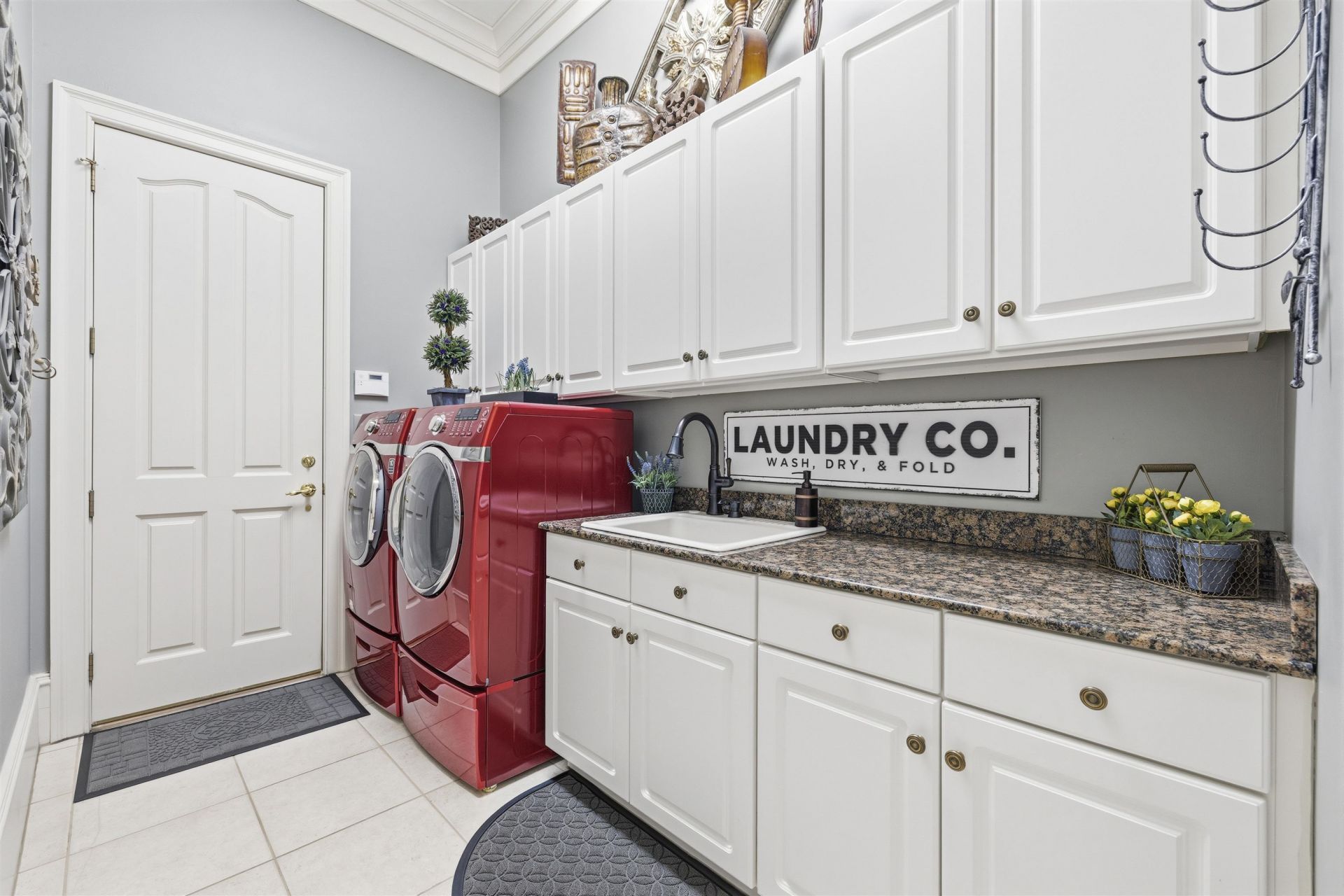 8572 Rosano Circle Photo 28