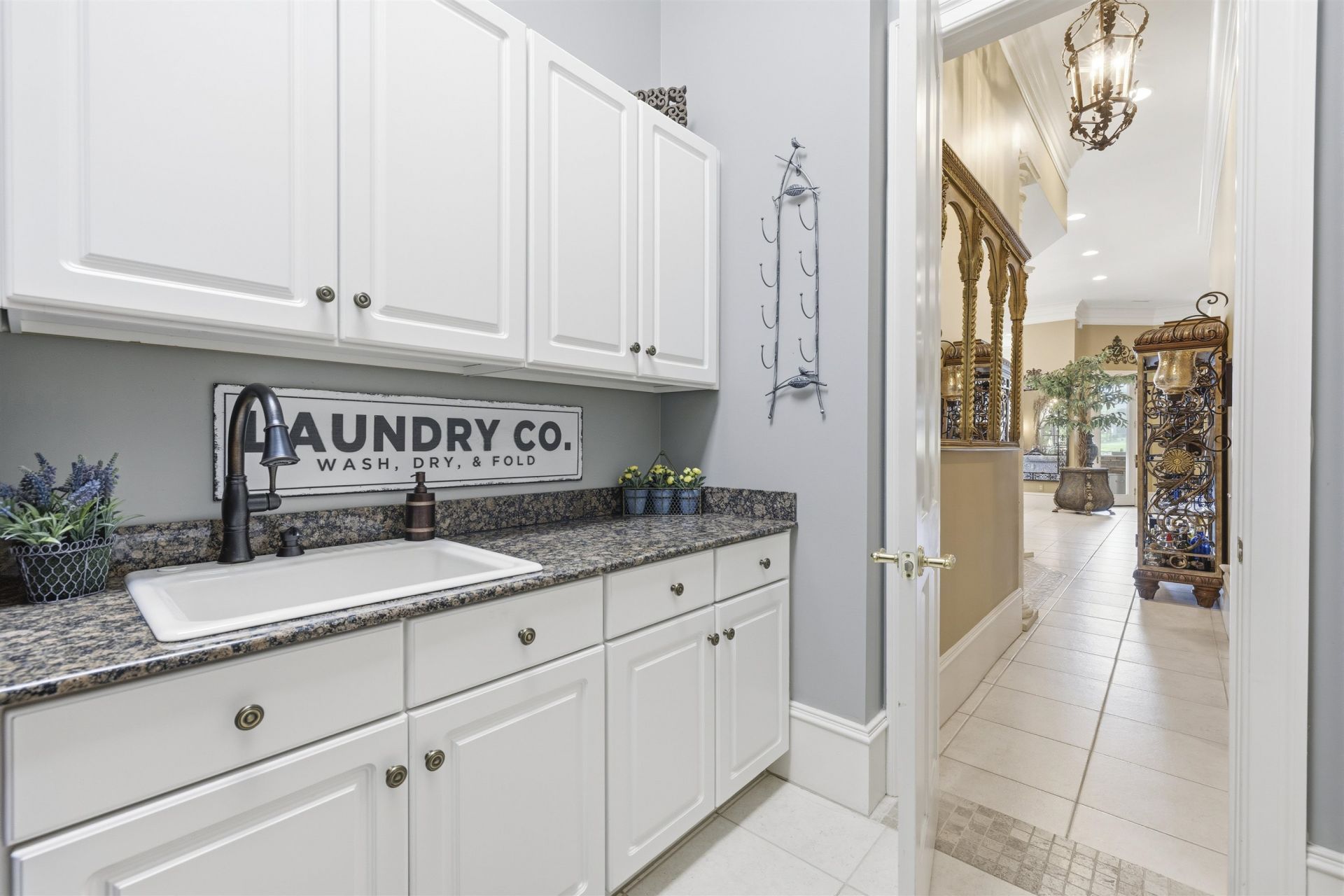 8572 Rosano Circle Photo 29
