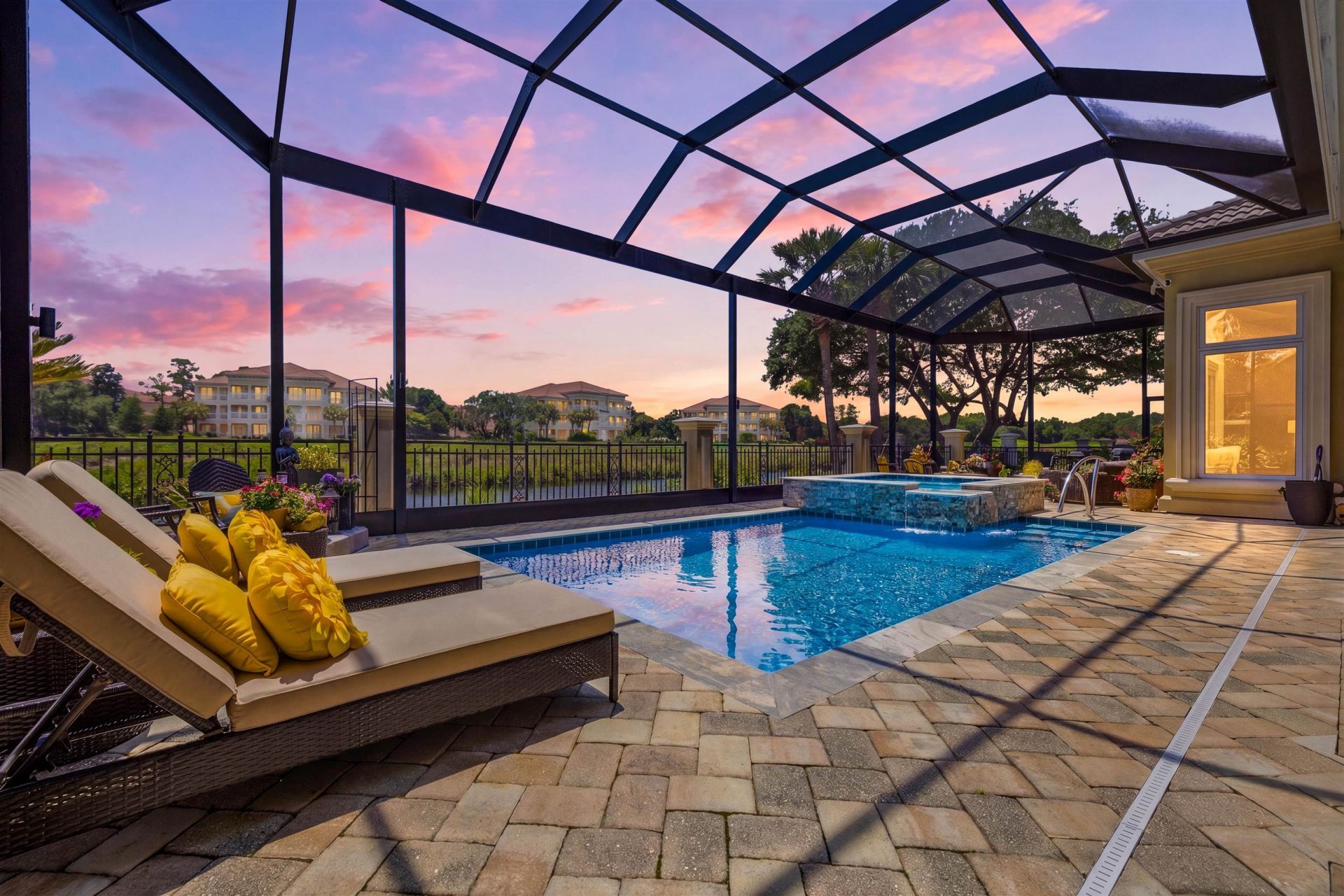 8572 Rosano Circle Photo 34