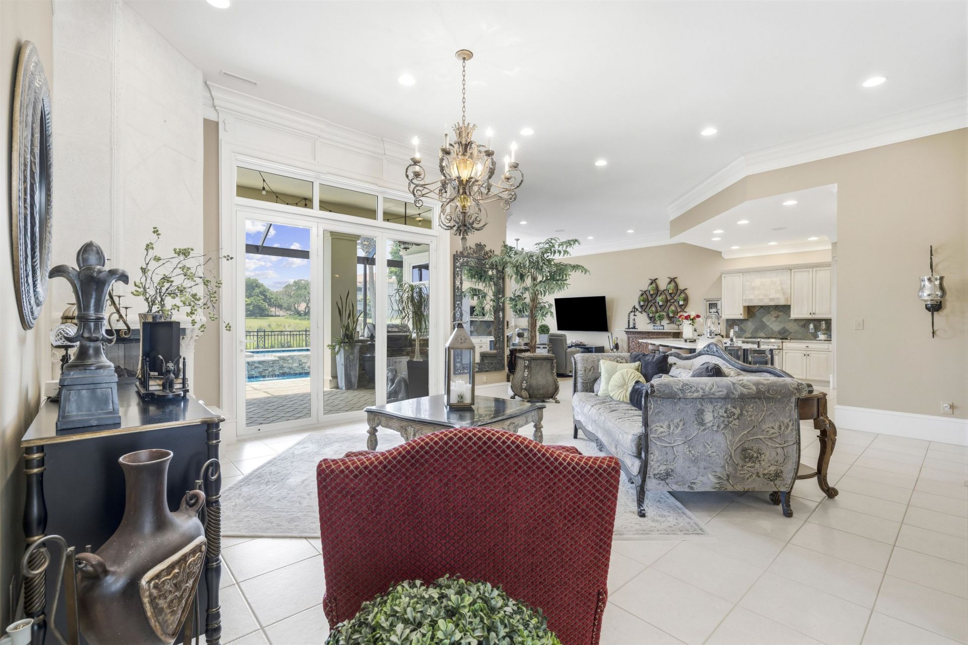 8572 Rosano Circle Photo 5