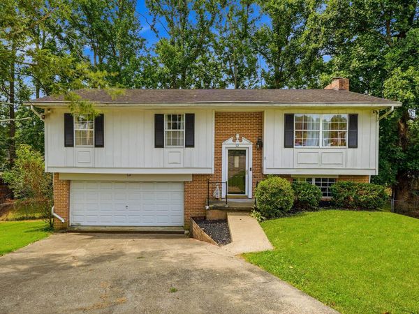 12 Crestridge Drive, Huntington, WV 25705
