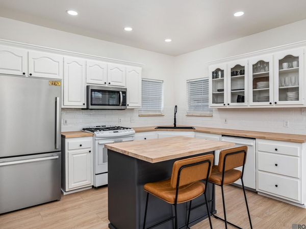 11078 Reyn Dr, Gonzales, LA 70737