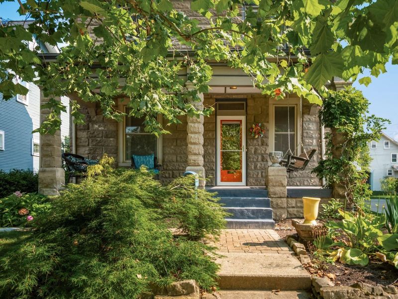 176 E Kelso Road, Columbus, OH 43202 Photo 7
