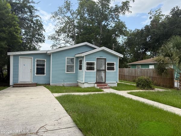 1975 TUSKEGEE Road, Jacksonville, FL 32209