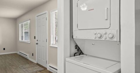 745 Jamaica Avenue, Unit APT 1, Reno, NV 89502 Photo