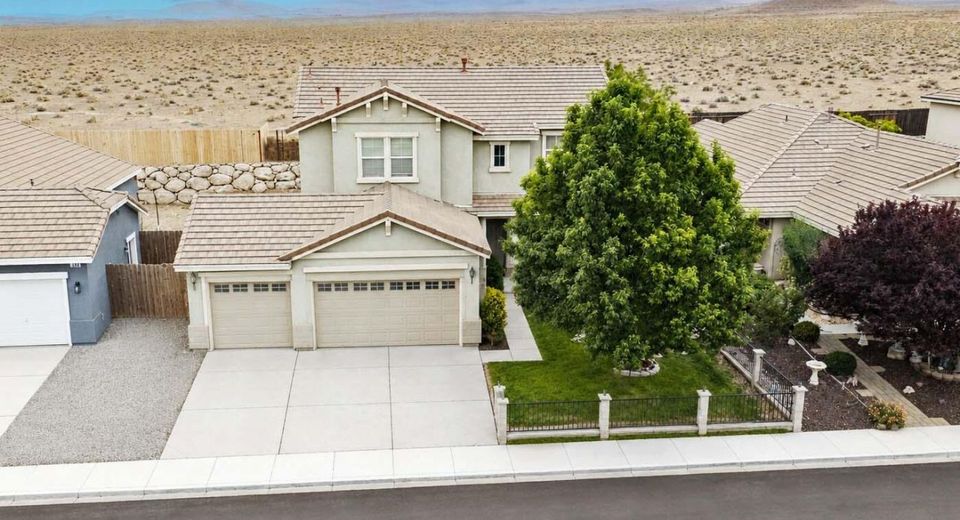 155 Hazelnut Drive, Fernley, NV 89408 Photo