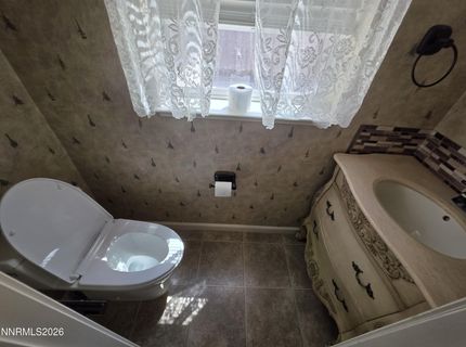 155 Hazelnut Drive, Fernley, NV 89408 Photo