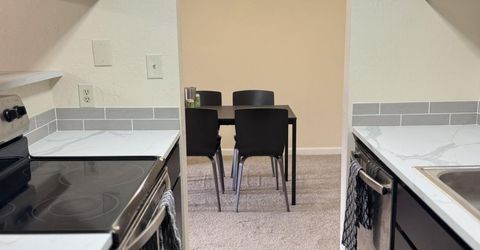 2955 S Lakeside Drive, Unit 202, Reno, NV 89509 Photo