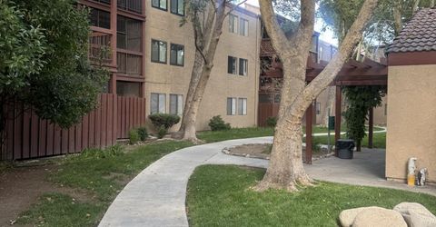 2955 S Lakeside Drive, Unit 202, Reno, NV 89509 Photo