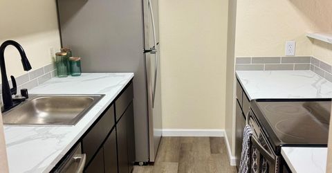 2955 S Lakeside Drive, Unit 202, Reno, NV 89509 Photo