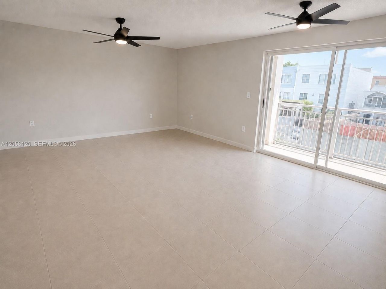 932 W 80th Pl , Hialeah, FL 33014 Photo
