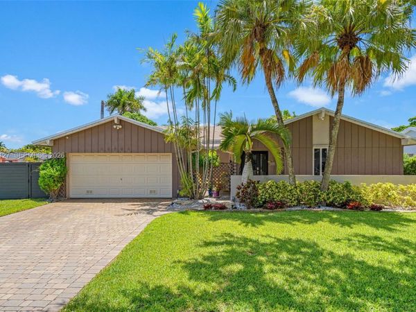 10901 SW 140th Ave , Miami, FL 33186