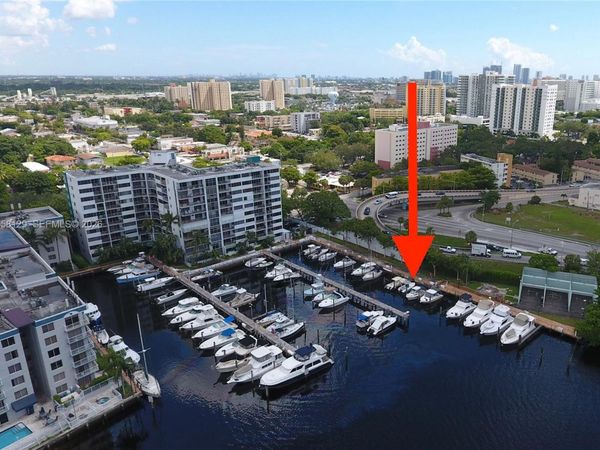 1700 NW North River Dr , Miami, FL 33125