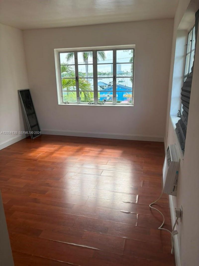 7921 West Dr, Unit 7, North Bay Village, FL 33141 Photo