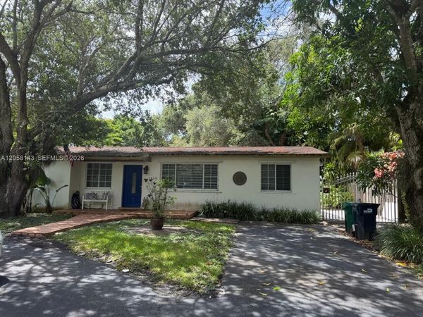 7840 SW 99th St , Miami, FL 33156