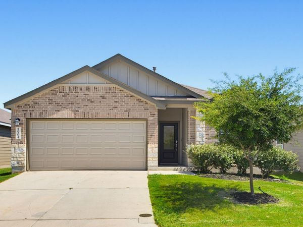 5904 Geronimo WAY, Seguin, TX 78155