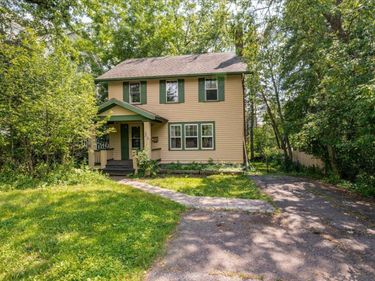 30 W Arrowhead Road, Duluth, MN 55803
