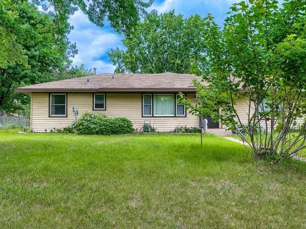 11256 Arrowhead Street NW, Coon Rapids, MN 55433