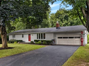195 Noridge Drive , Rochester, NY 14462