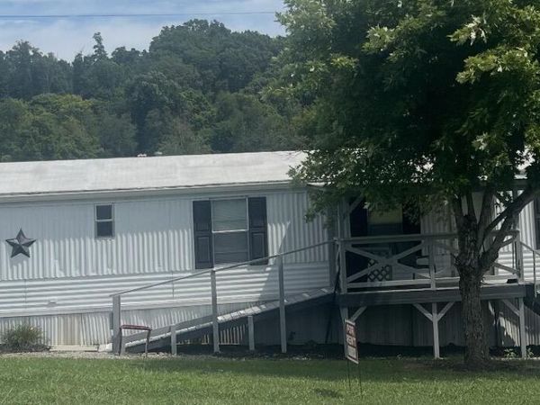 159 Lakeview Cove Drive, Loudon, TN 37774