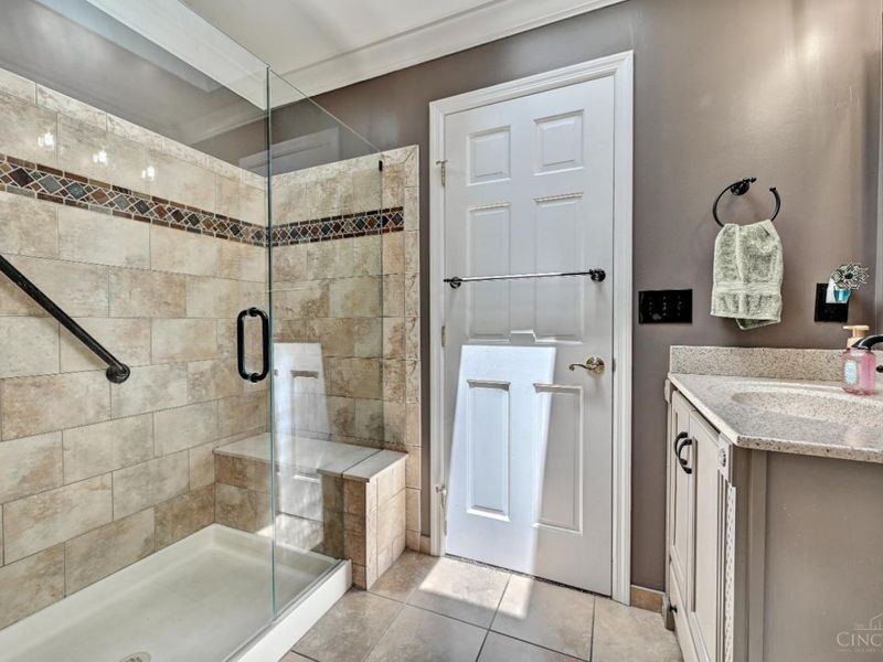 6427 Visitation Drive, Green Township, OH 45248 Photo 12