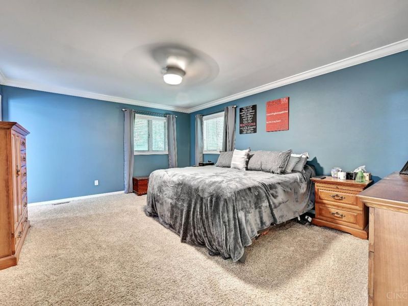 6427 Visitation Drive, Green Township, OH 45248 Photo 13