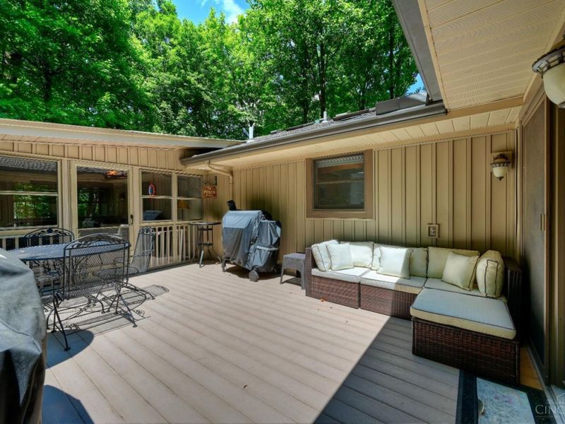 6427 Visitation Drive, Green Township, OH 45248 Photo 23